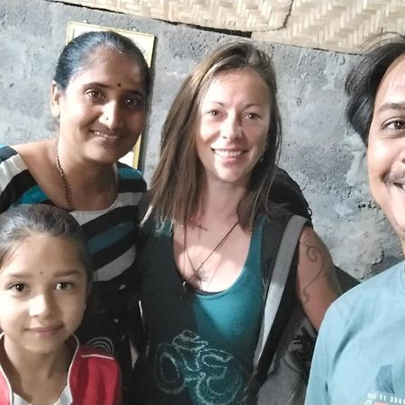 Funky Monkey Home Stay Hampi Buitenkant foto