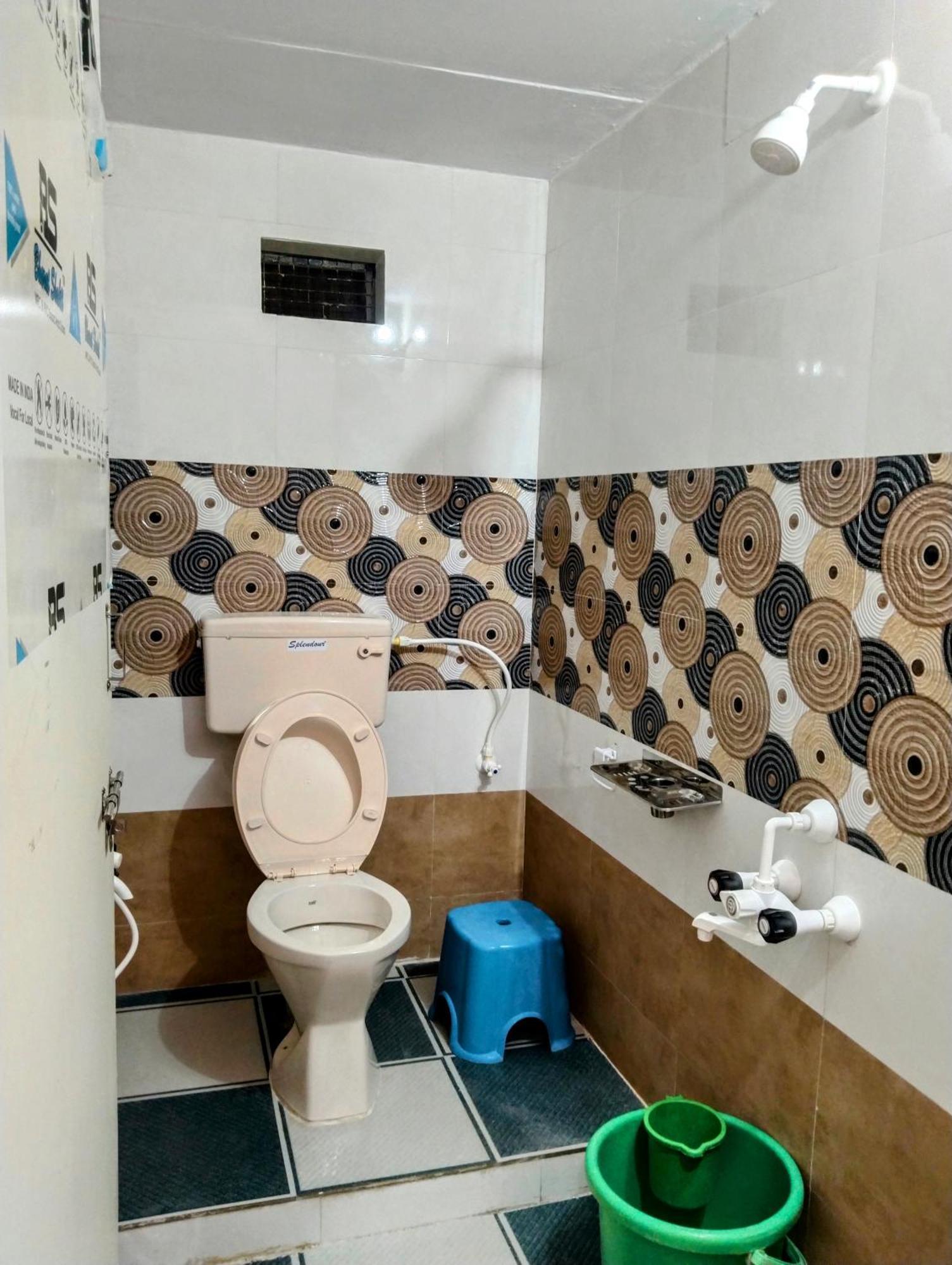 Funky Monkey Home Stay Hampi Buitenkant foto